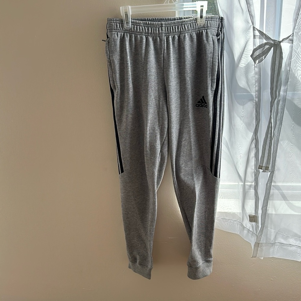 Adidas Women’s Gray Joggers (small)